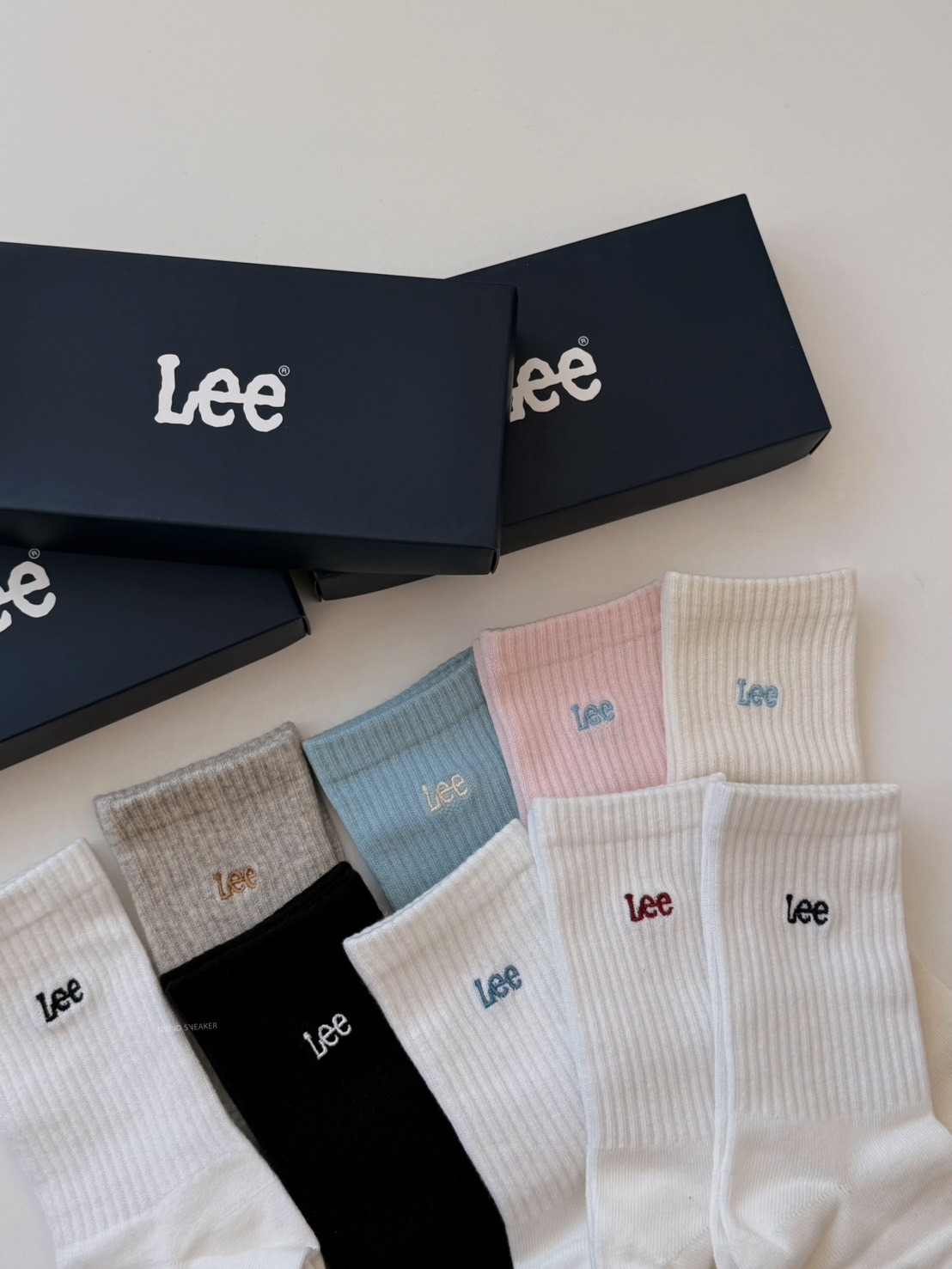 <快速出貨> 🇰🇷韓國限定 LEE 經典LOGO 三入組襪襪禮盒