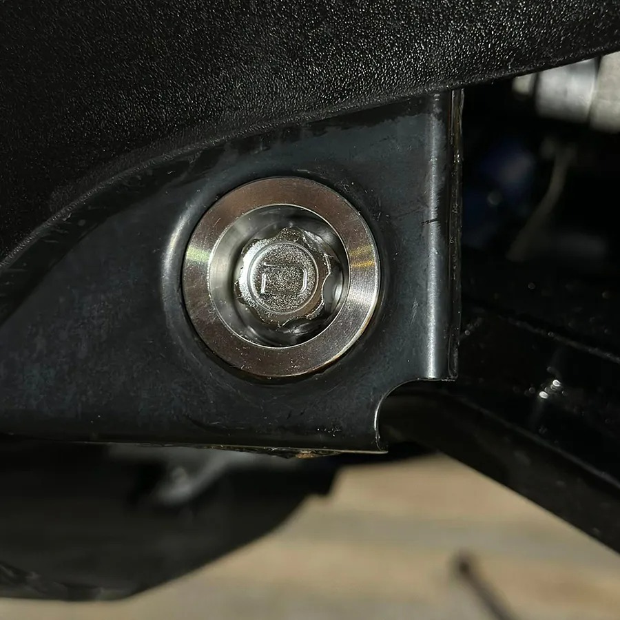 惡搞手工廠 B8R 鍛造一體式車台軸心