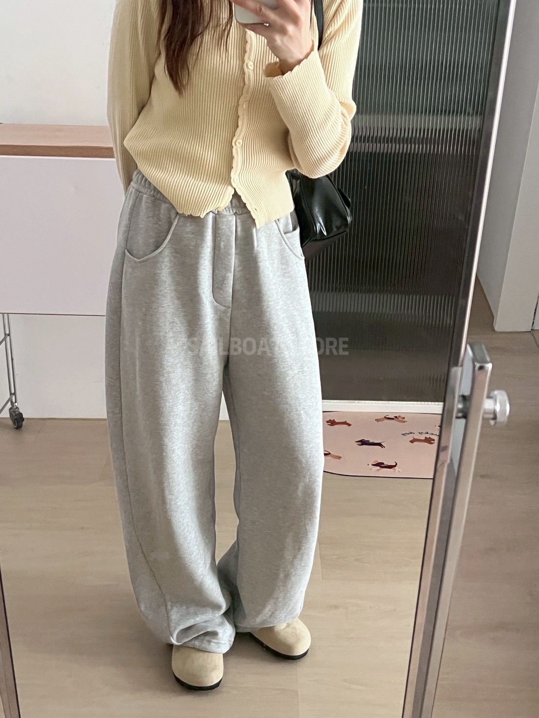 #現貨供應 🇰🇷韓國製 男女都能穿 加絨微彎刀棉褲 2色