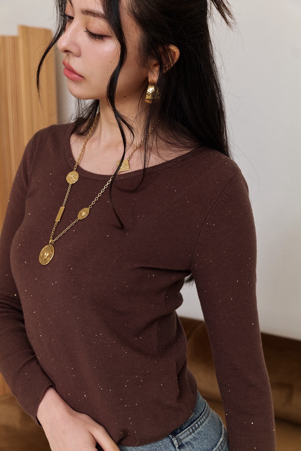 細閃親膚羊毛上衣_AMISSA（咖）