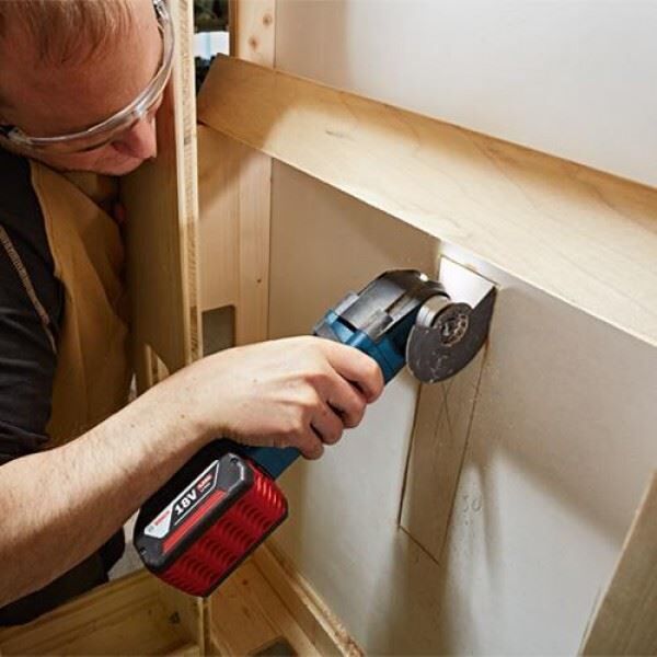 BOSCH 博世 18V 充電式 多功能 磨切機 GOP 18V-28 空機 06018B6001