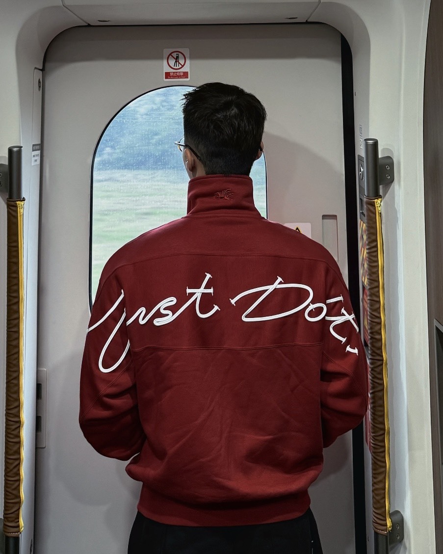 <近6折拿下>Nike CNY 馬年限定 立領 半拉鍊 抓絨 長袖 紅色