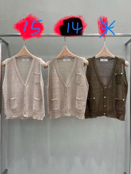 MU37 胸40-56 長 22.5$399 (一口價)