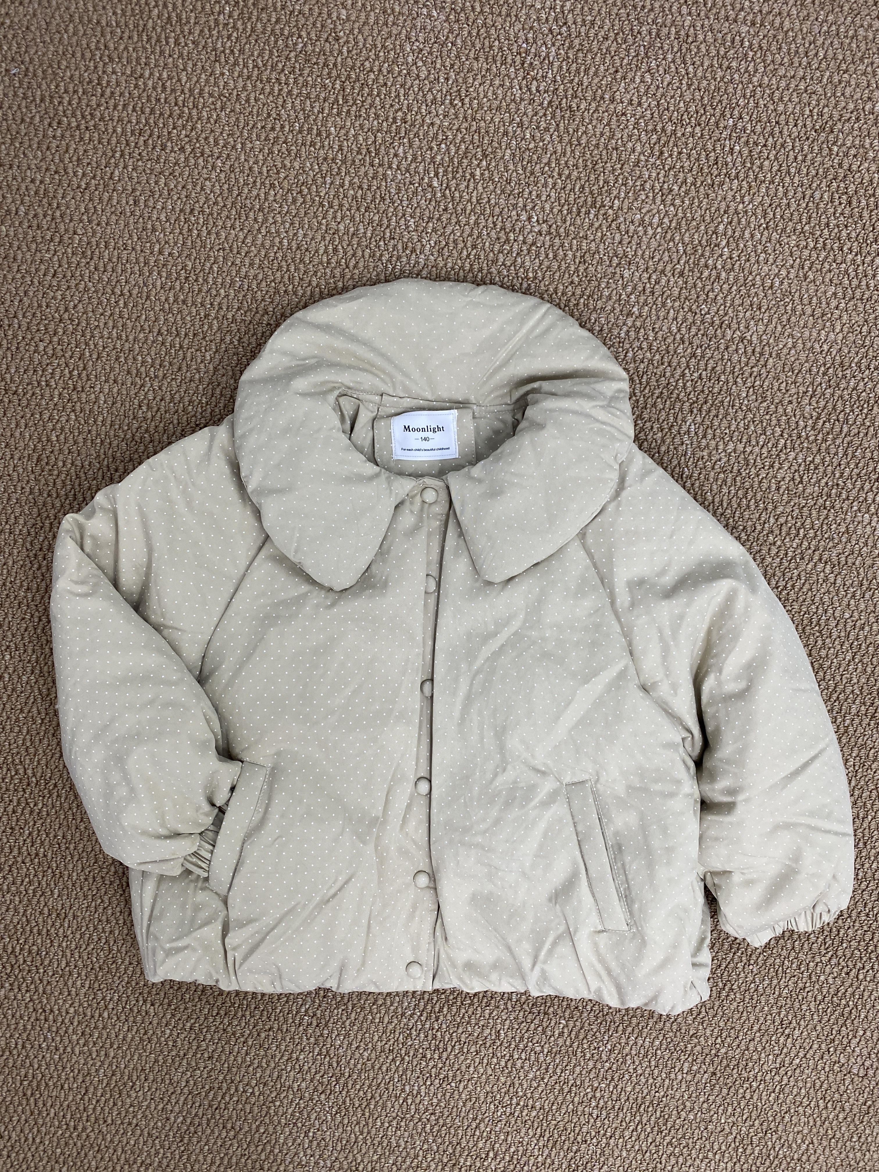 A04153圓領滿版點點羽絨外套