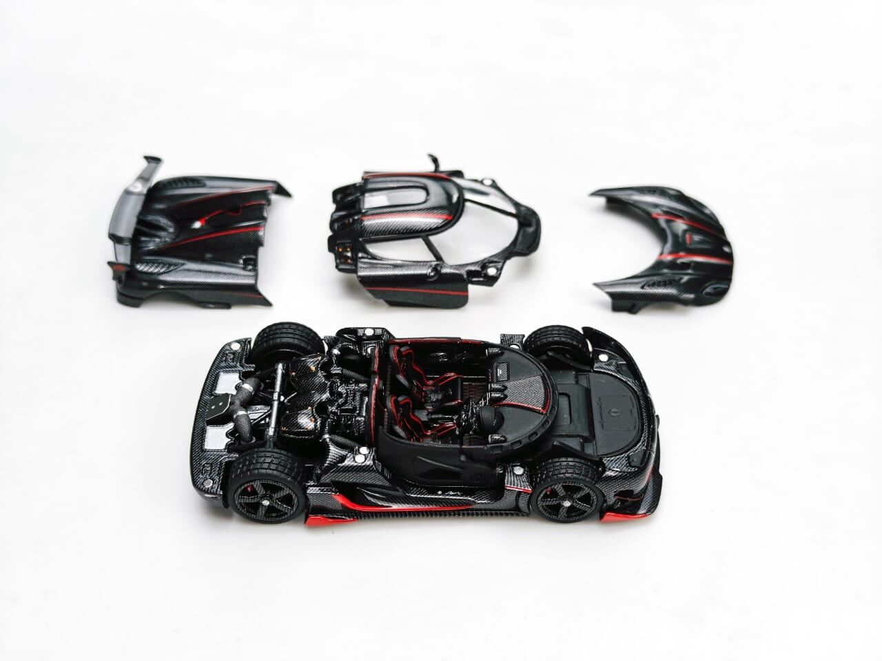 預訂:1/64 FrontiArt Koenigsegg Agera RS Genesis Full Carbon (F196-164)