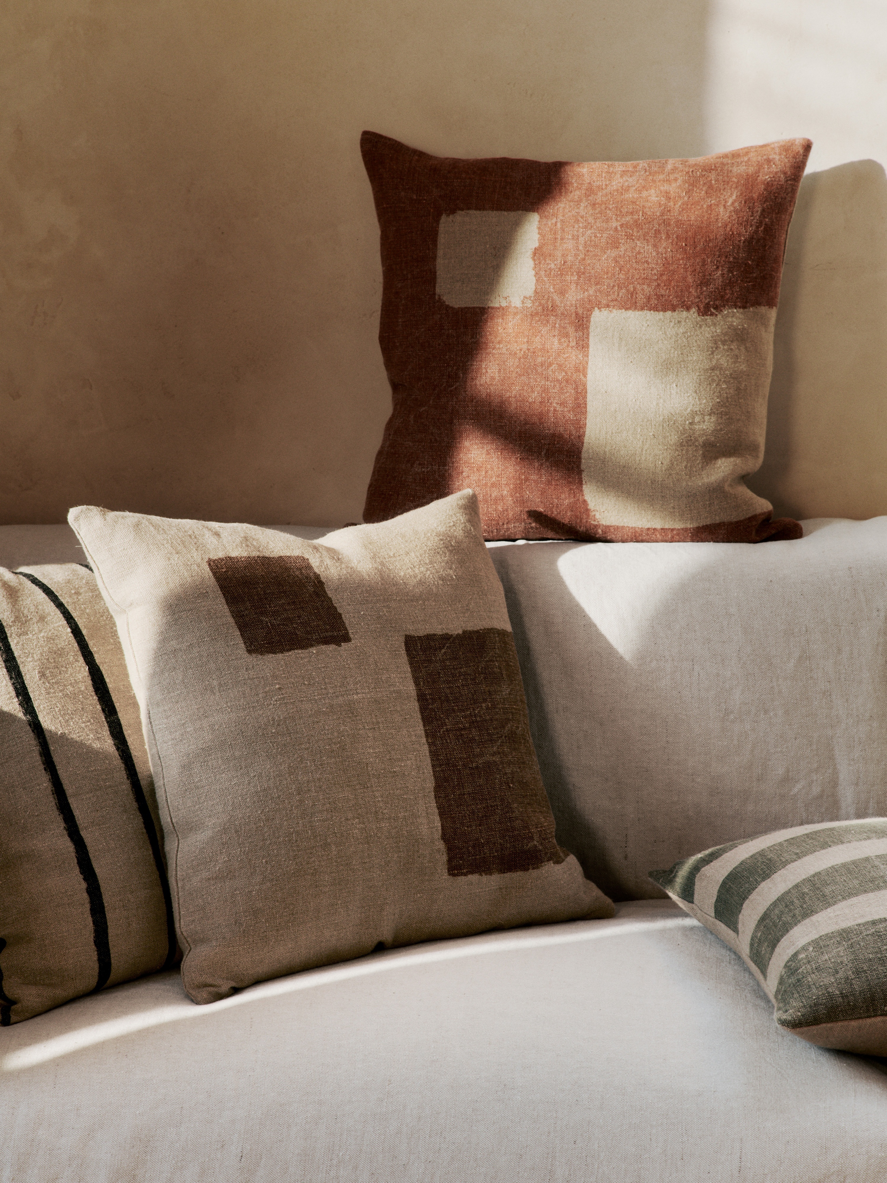 墨影 / 抱枕 by Ferm Living