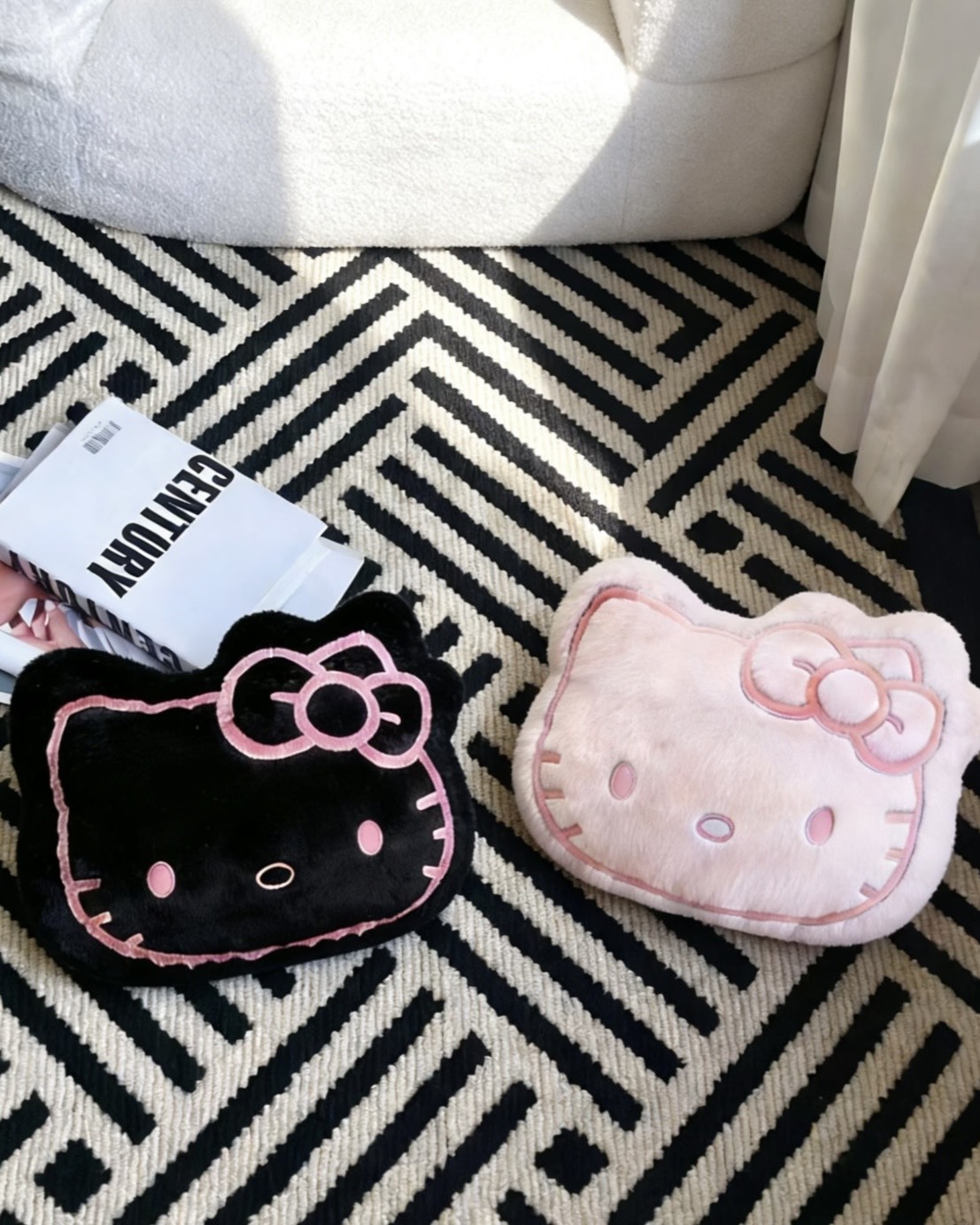 Miniso x Sanrio Hello Kitty 三麗鷗 大頭 靠枕 抱枕 三色