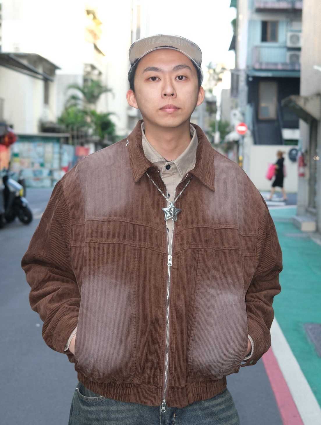 水洗刷色燈芯絨外套