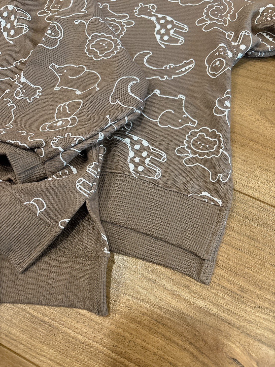 日本🇯🇵特價 純棉滿版動物上衣(90/100)