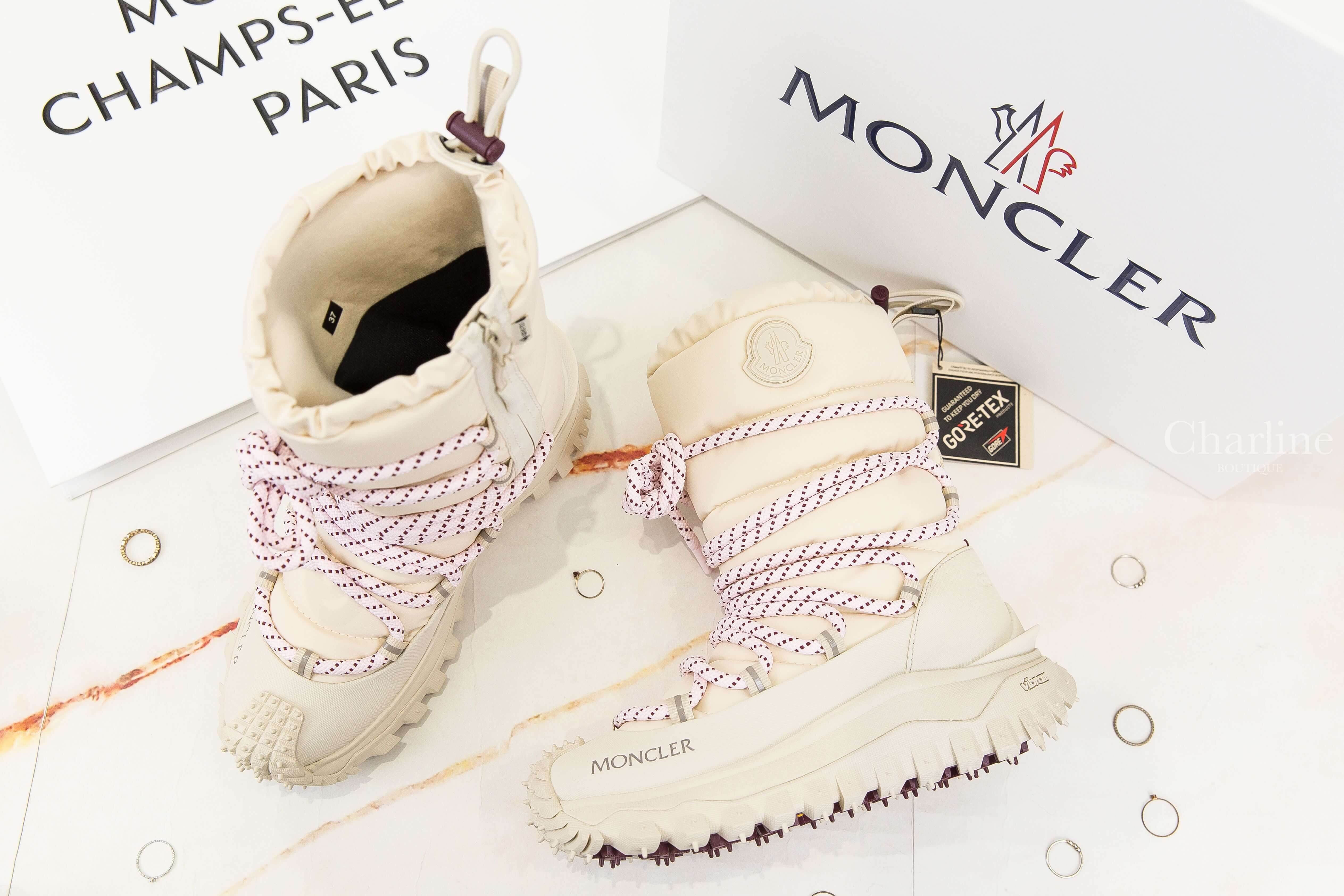 Moncler Trailgrip Après High Boots 象牙白粉色鞋帶側邊Logo字母抽繩雪靴-Charline Boutique 精品代購