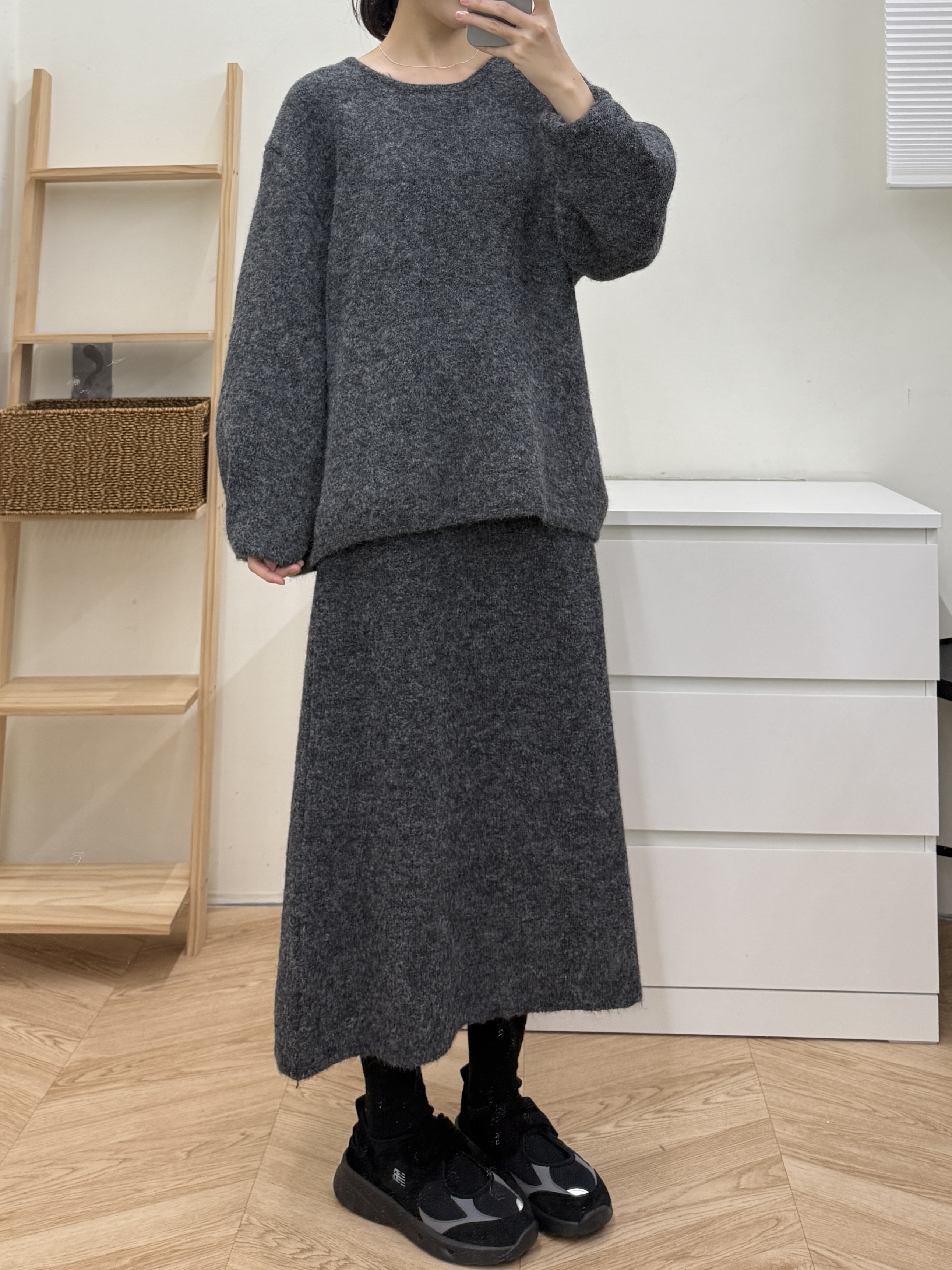 兩穿排釦毛衣+半裙套裝*2色