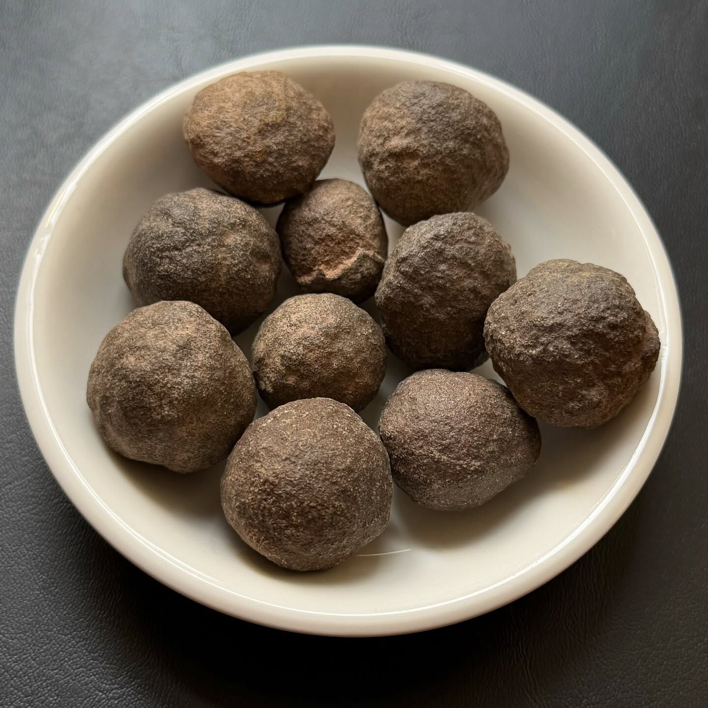 [原石] 薩滿魔石