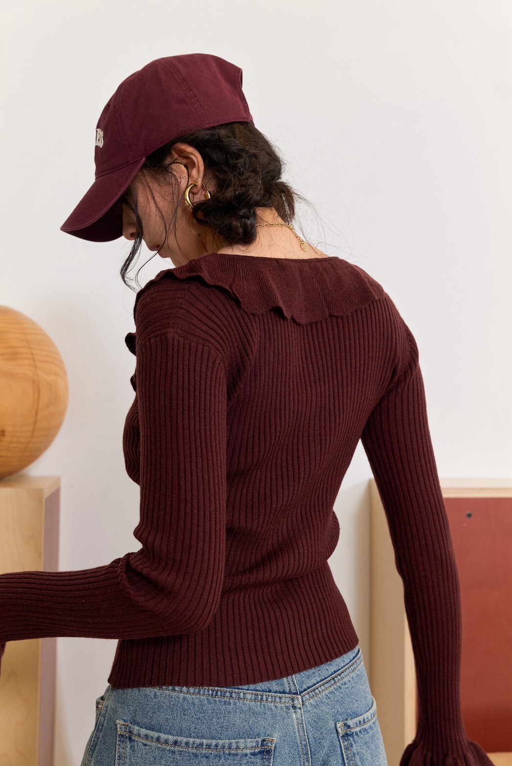 荷葉排釦羊毛上衣_AMISSA（巧克力）