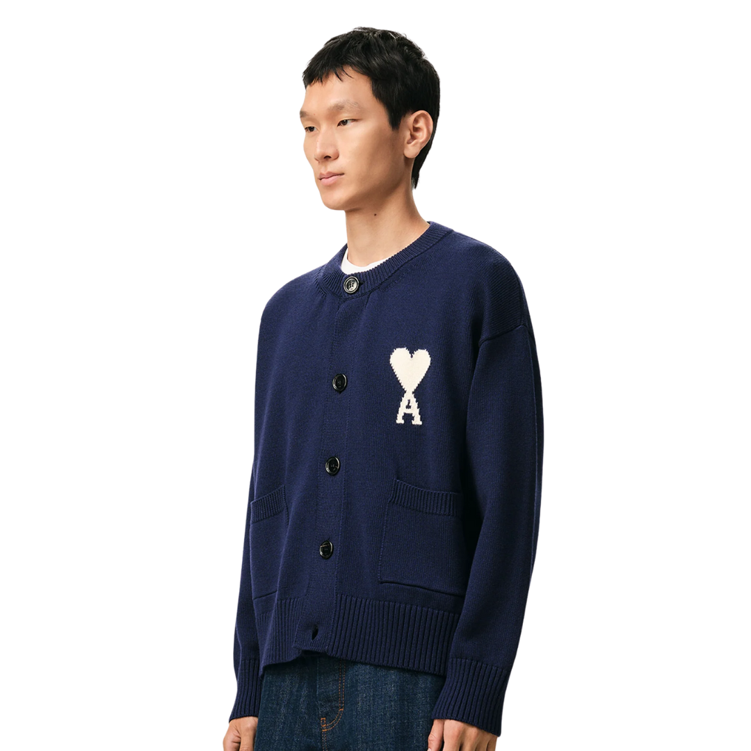 1FF0101-223 [AMI PARIS] Wool Crewneck Ami De Coeur Cardigan Blue (SS26) #UKC381.KN0156.A116 (C-EU-E)