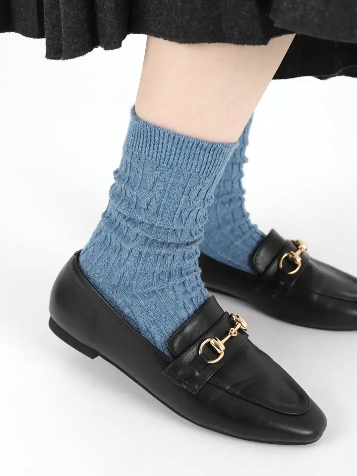 [現貨優惠] 靴下屋 紡毛麻花針織襪 04米白