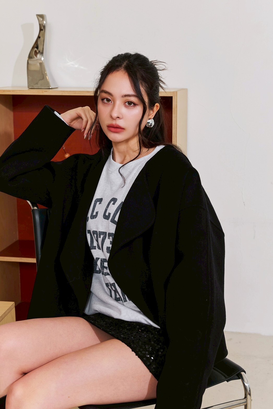 開襟手工羊毛短大衣_AMISSA（黑）