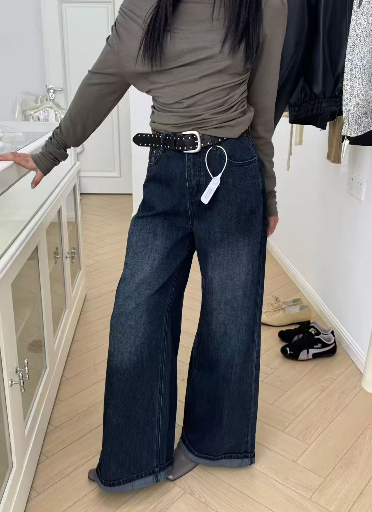 IB937-下反摺牛仔褲(附皮帶)