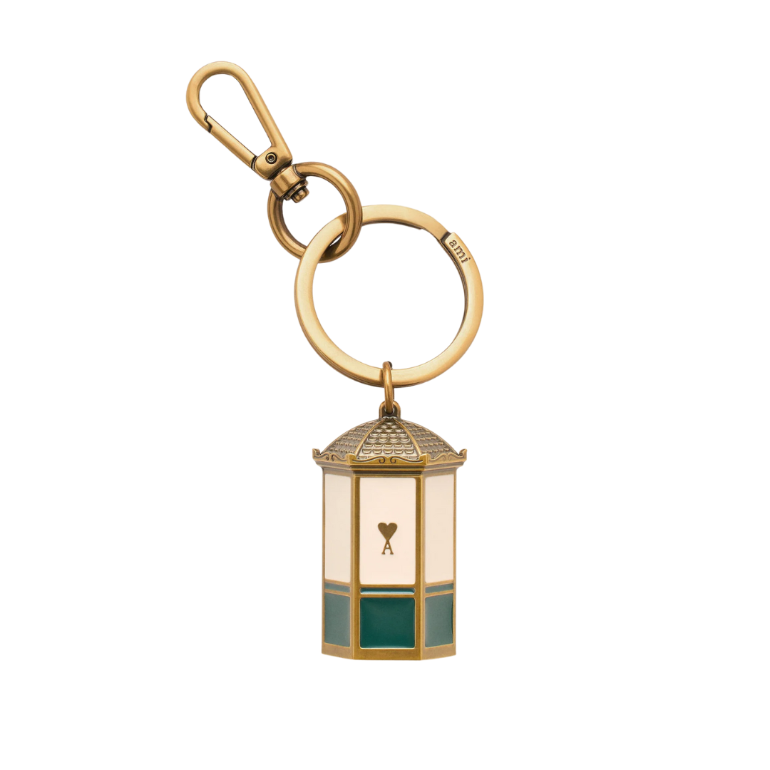 1FF0101-226 [AMI PARIS] Gold Metal Ami De Coeur Kiosk Keyring OFF-WHITE/GREEN (SS26) #UKR347.HW0014.A139 (A-EU-E)