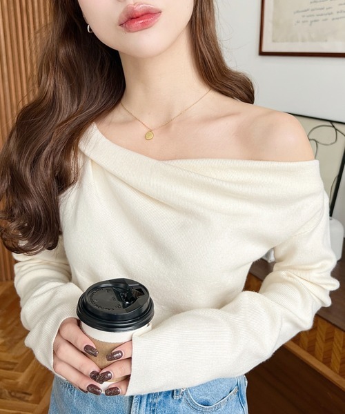 【1/30 - 2/1 週末優惠】日本品牌 moment+ 斜肩針織長袖上衣