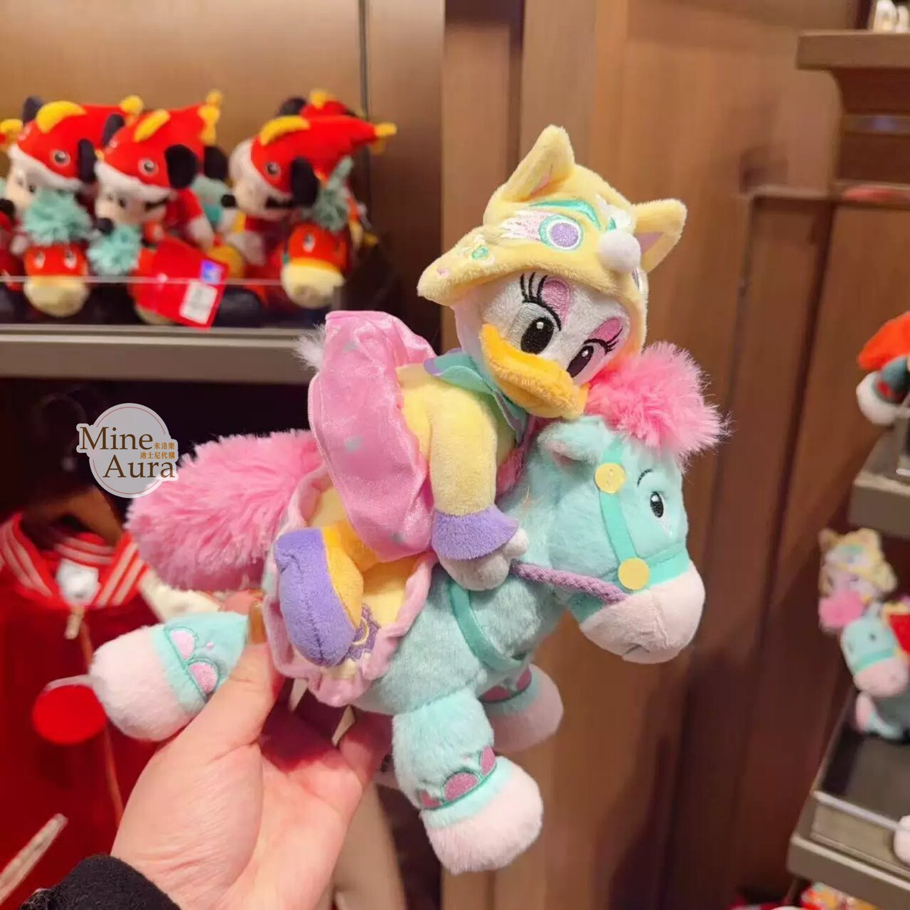 2026 新春 米奇 Mickey 與好友們 黛西 Daisy 絨毛 娃娃 玩偶 -上海迪士尼樂園