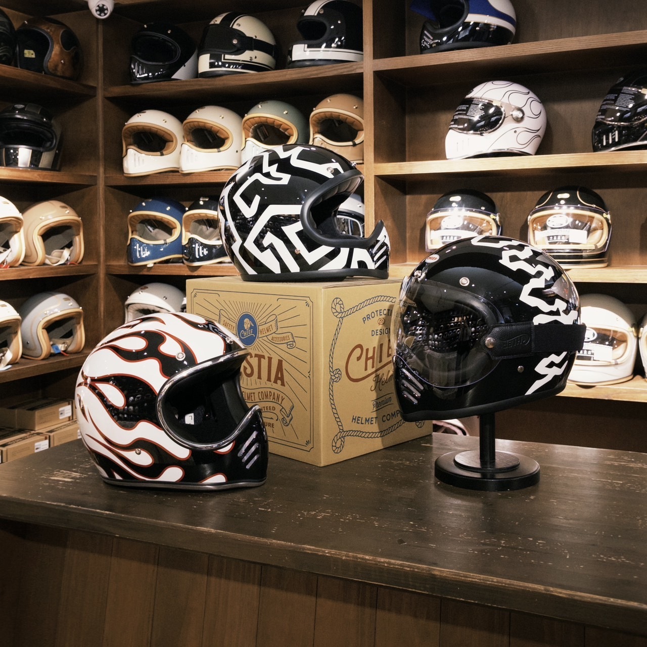 CHIEF ATHENA MKII 玻璃纖維 山車帽