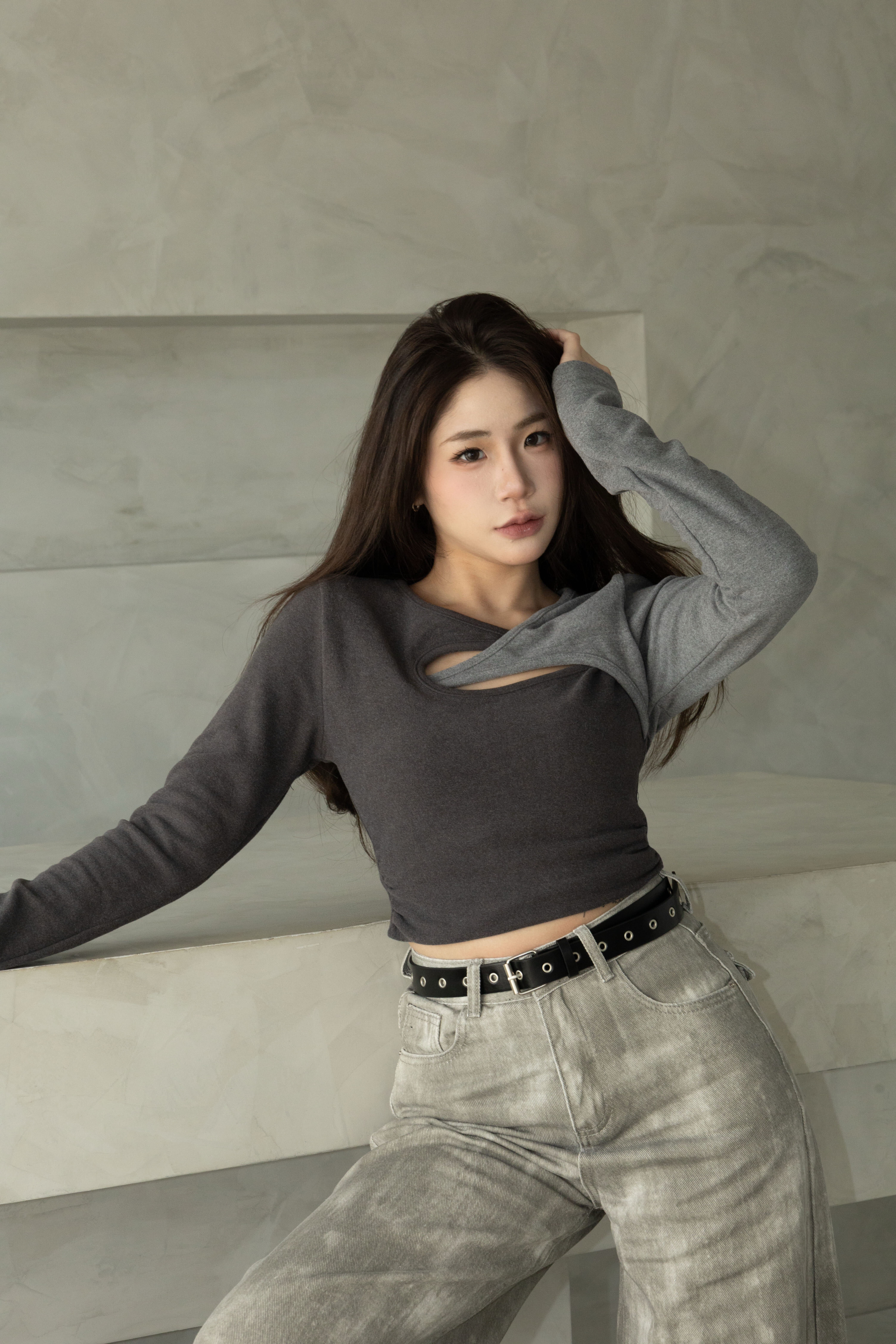 磨毛簍空拼接上衣