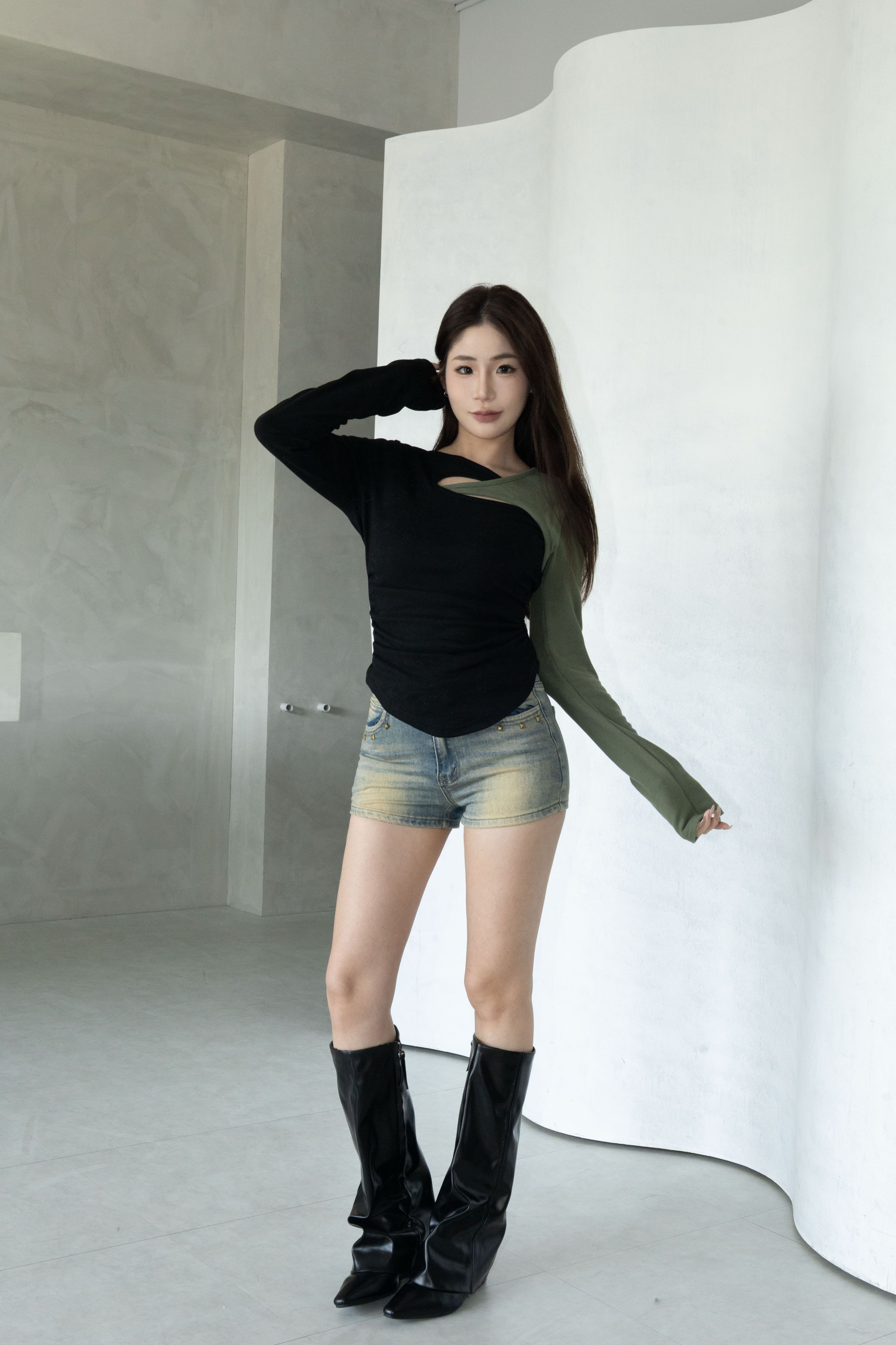 磨毛簍空拼接上衣