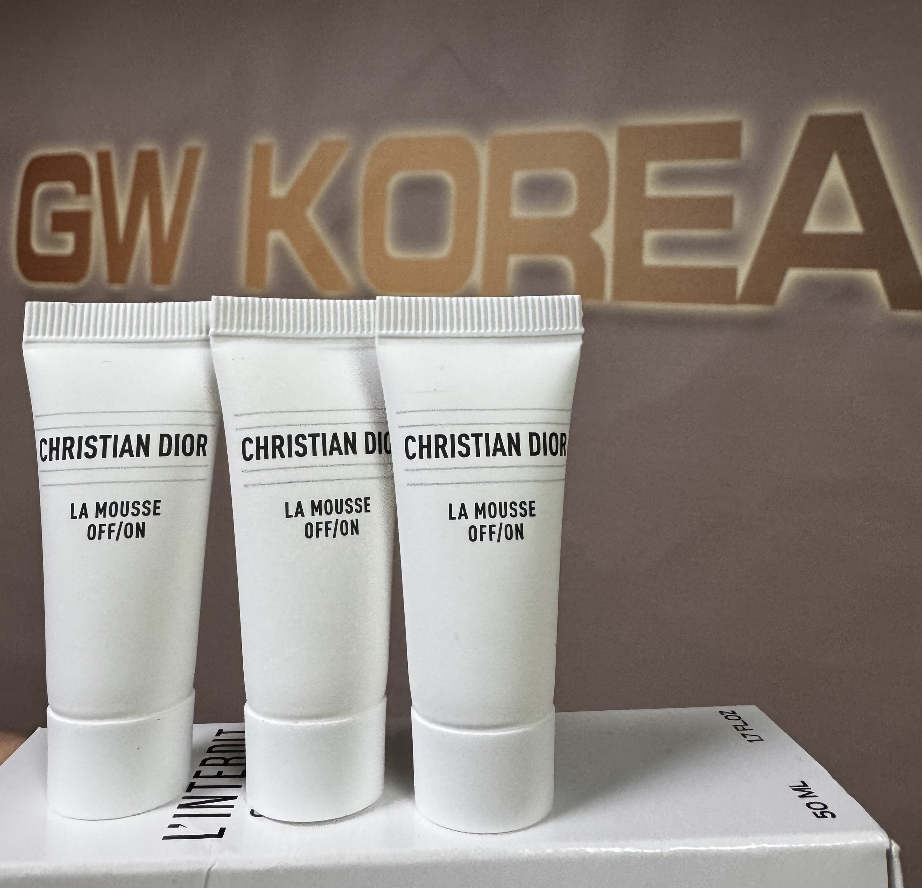 DIOR抗污染淨肌泡沫5ML 1套2支 $28/1套，2套起$25