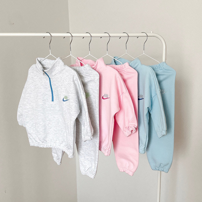 正韓春IKONG 三色運動套裝