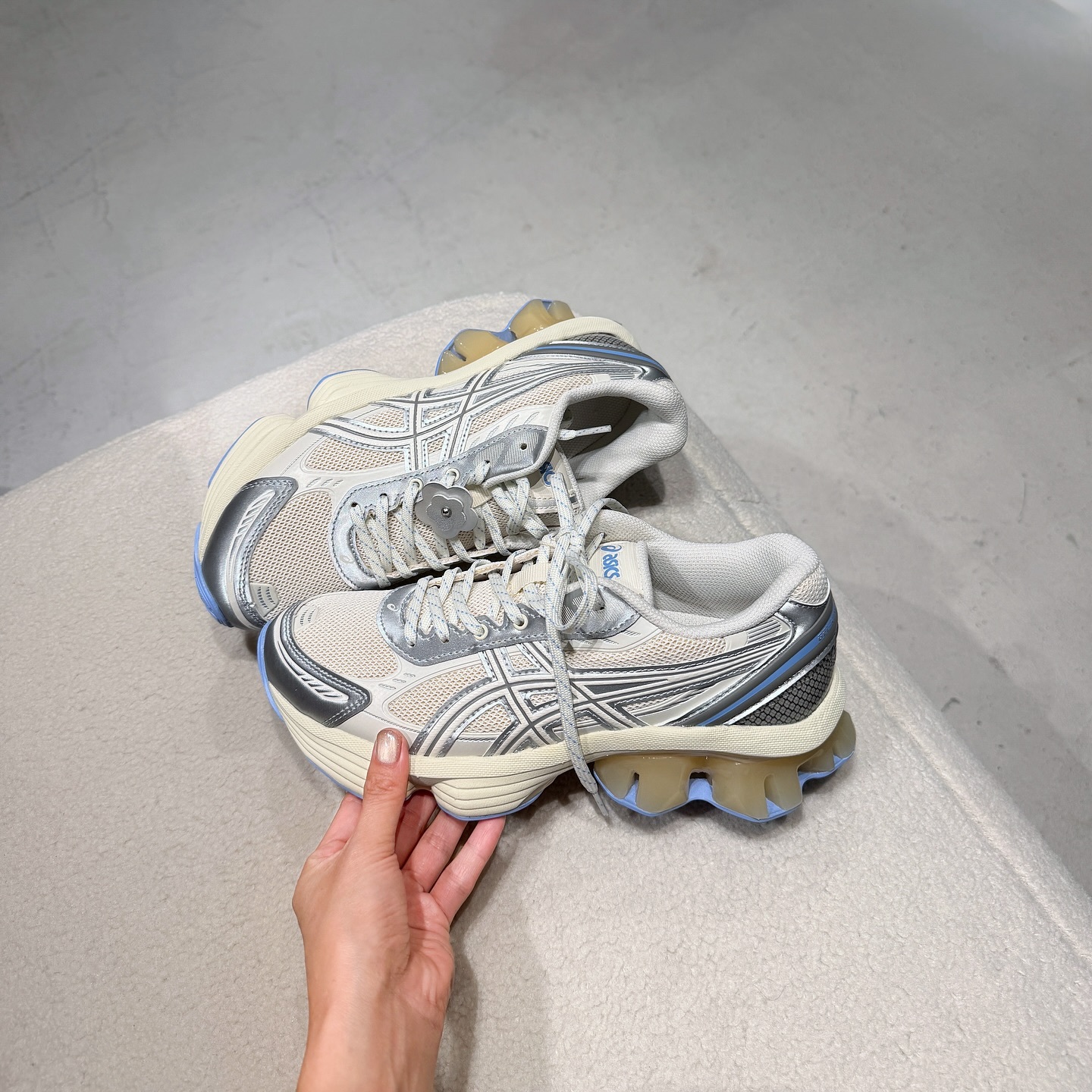 Asics Gel-Kinetic Fluent 日本新款 奶油象牙 寶寶藍 緩震 復古 慢跑鞋 1203A591-103