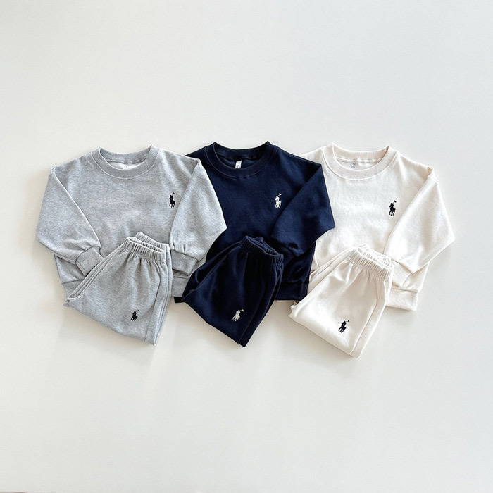 正韓春IKONG 三色小馬套裝