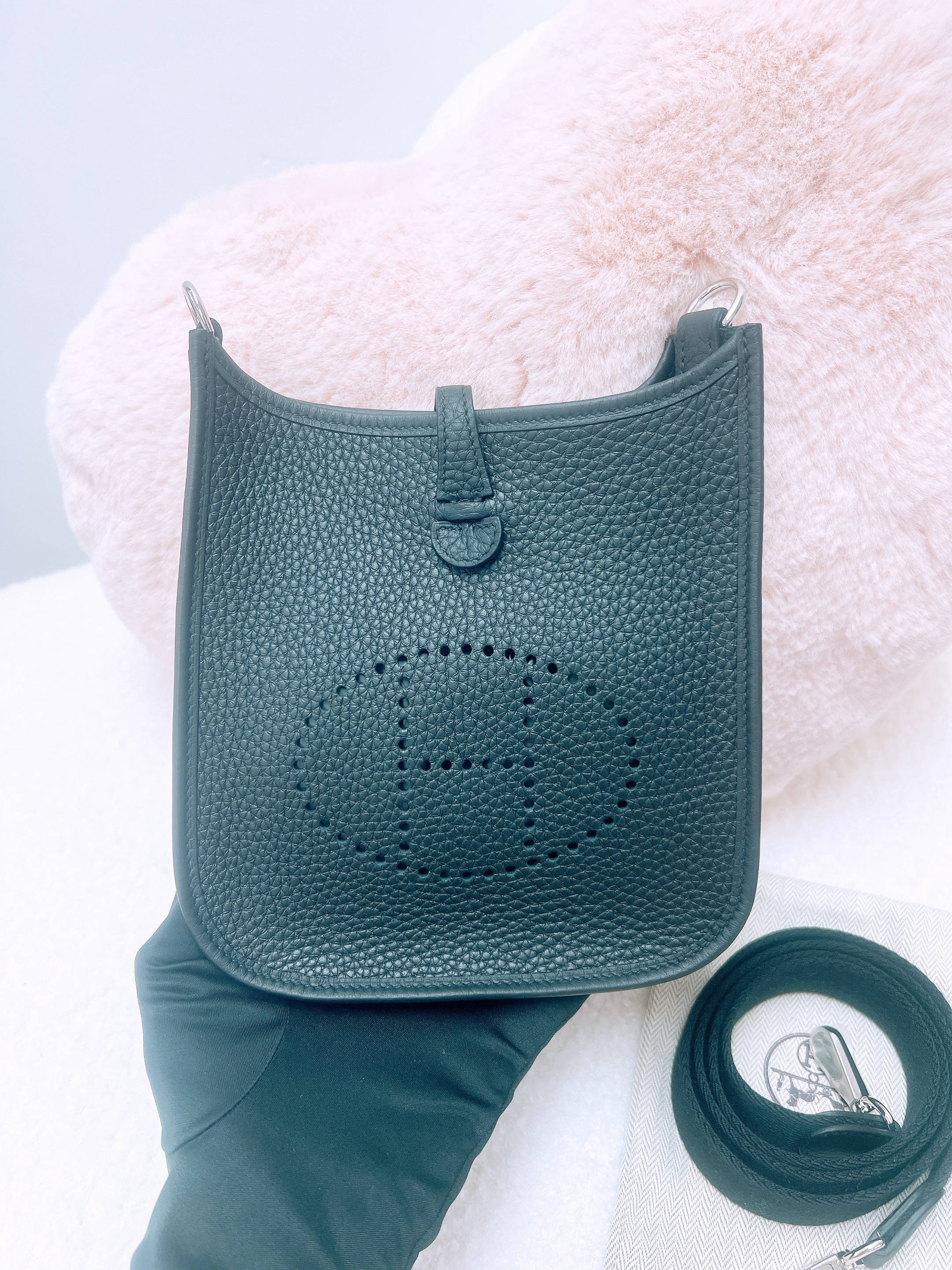 *Unused* Hermes mini evelyne (black PHW/ stamp K)
