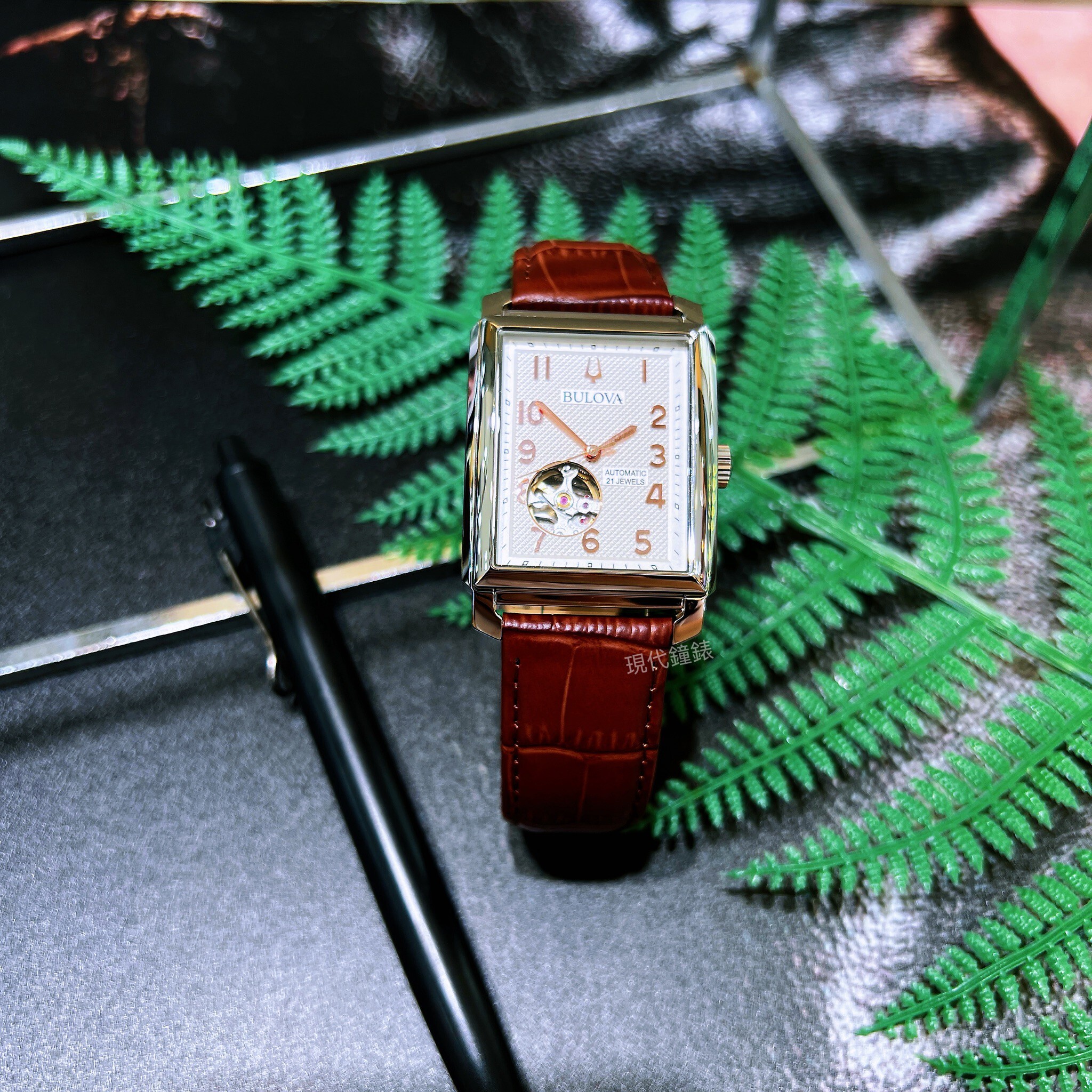 【BULOVA】96A268 33mm Modern Watch