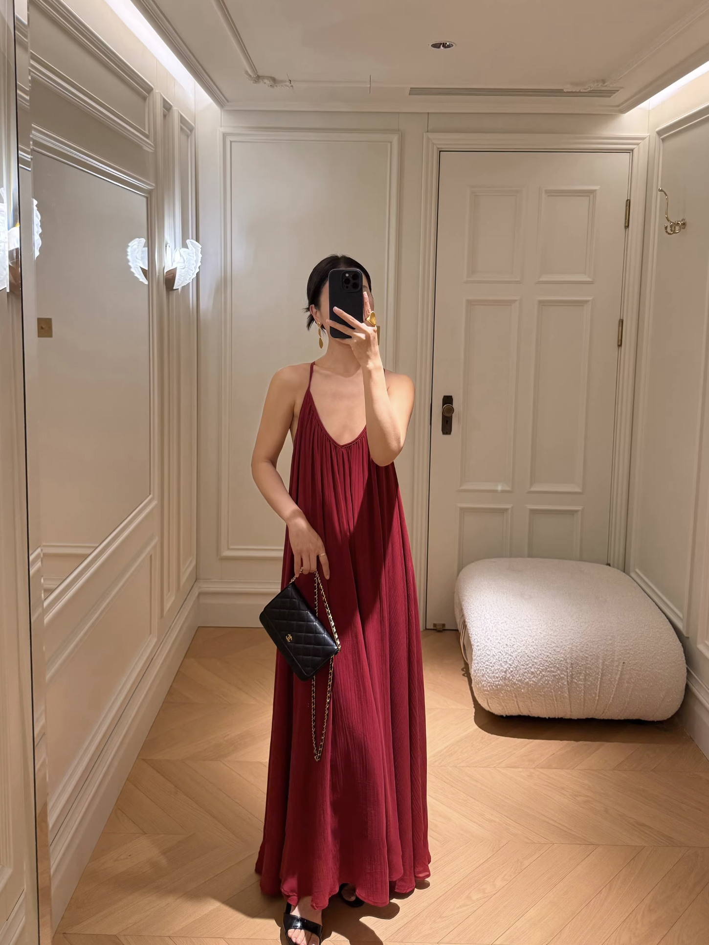 法國紅細肩帶U領抓摺感長洋裝-F (Elegant & Love)