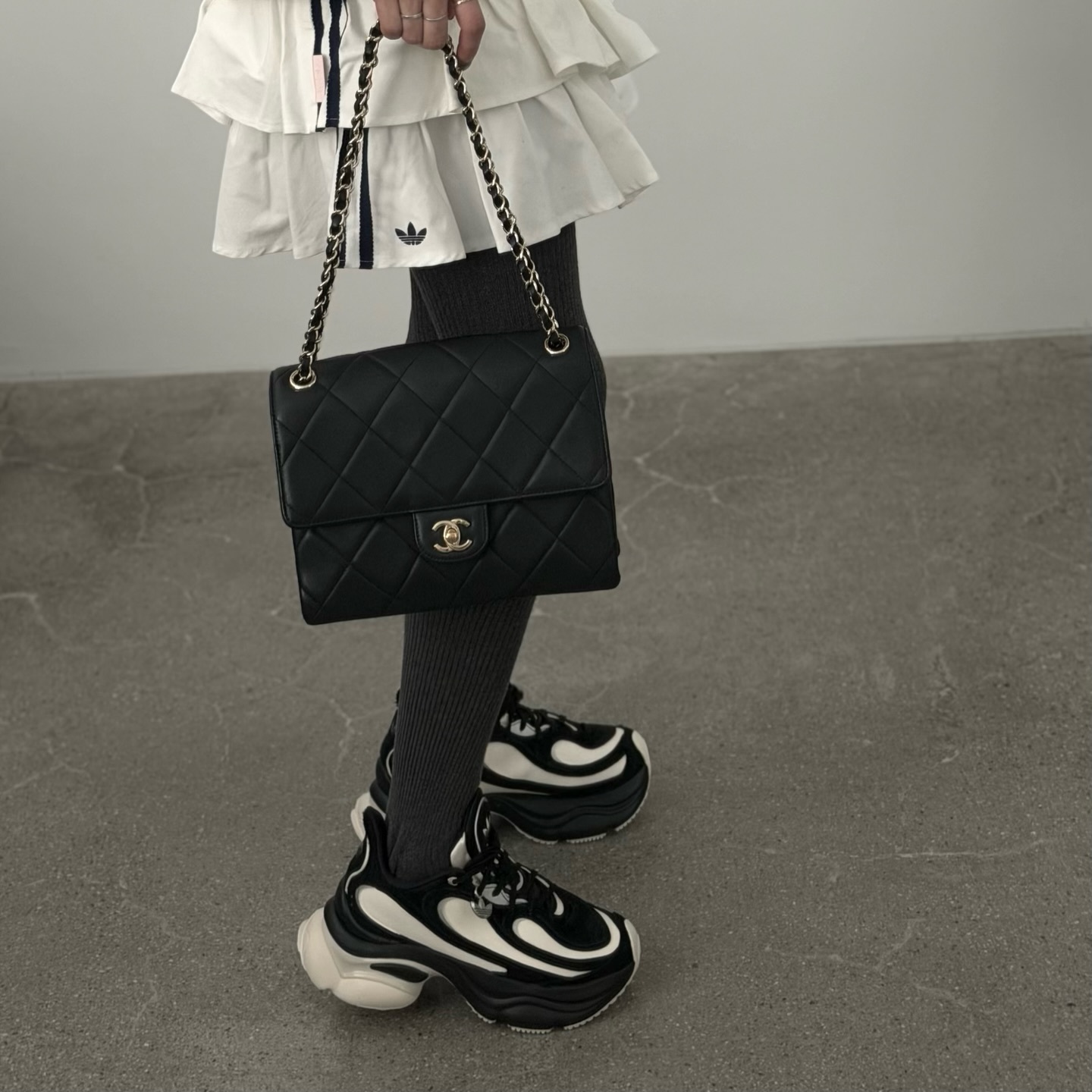 Adidas Originals Ozvenuz 小香風 黑白 熊貓 增高 厚底 浮蝶鞋 HQ2679