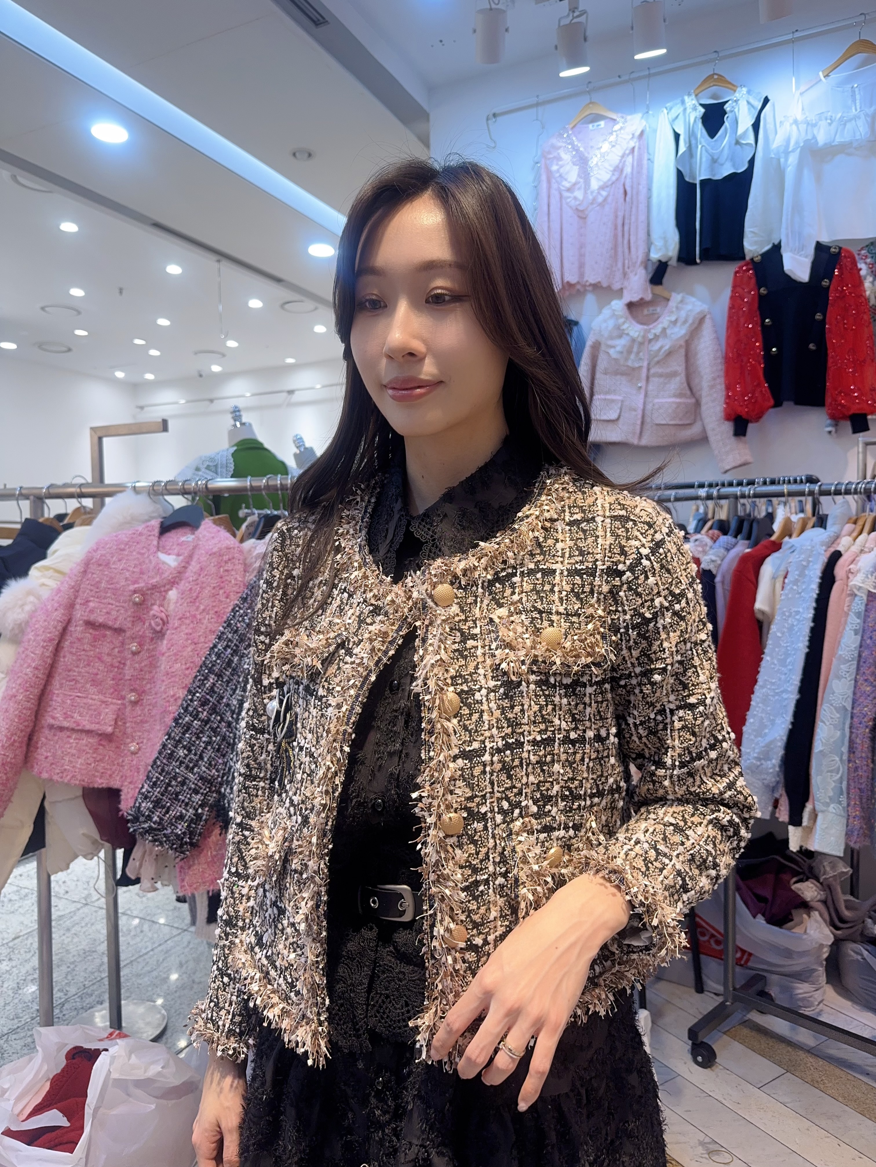 A20 胸38 長20 $489 (一口價)