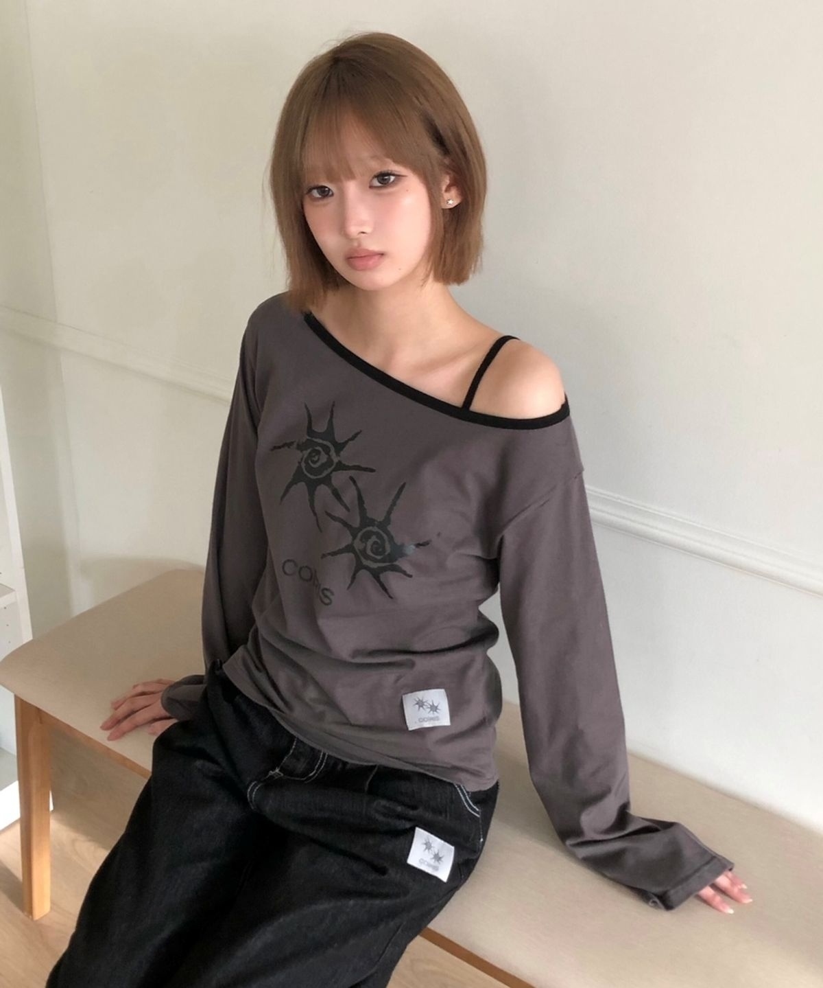 COIRIS  SOLUNA 不對稱 單肩 配色 長袖 上衣 C-P00000DD