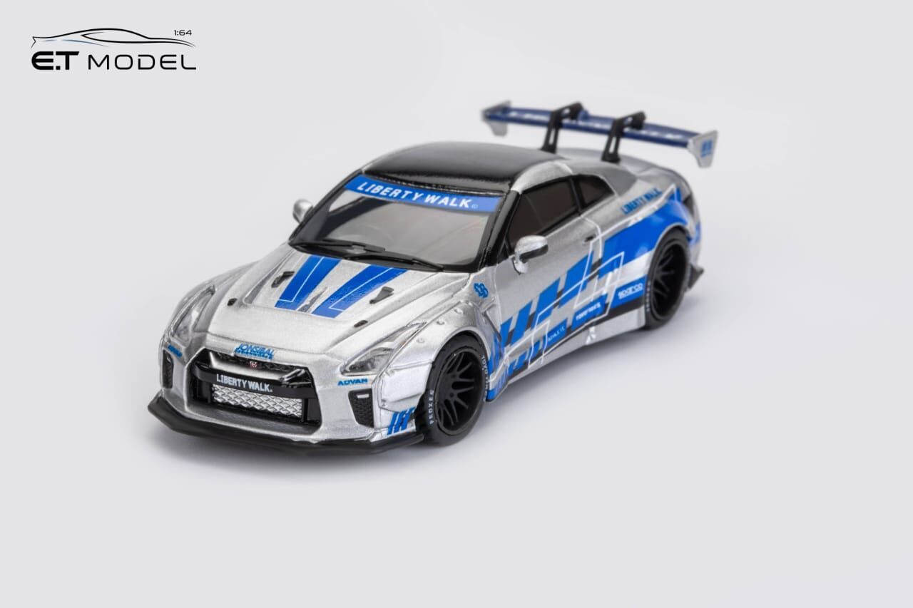 PO-$160 * MODEL COLLECT * 1:64 NISSAN GT-R R35 LB WIDEBODY SILVER BLUE