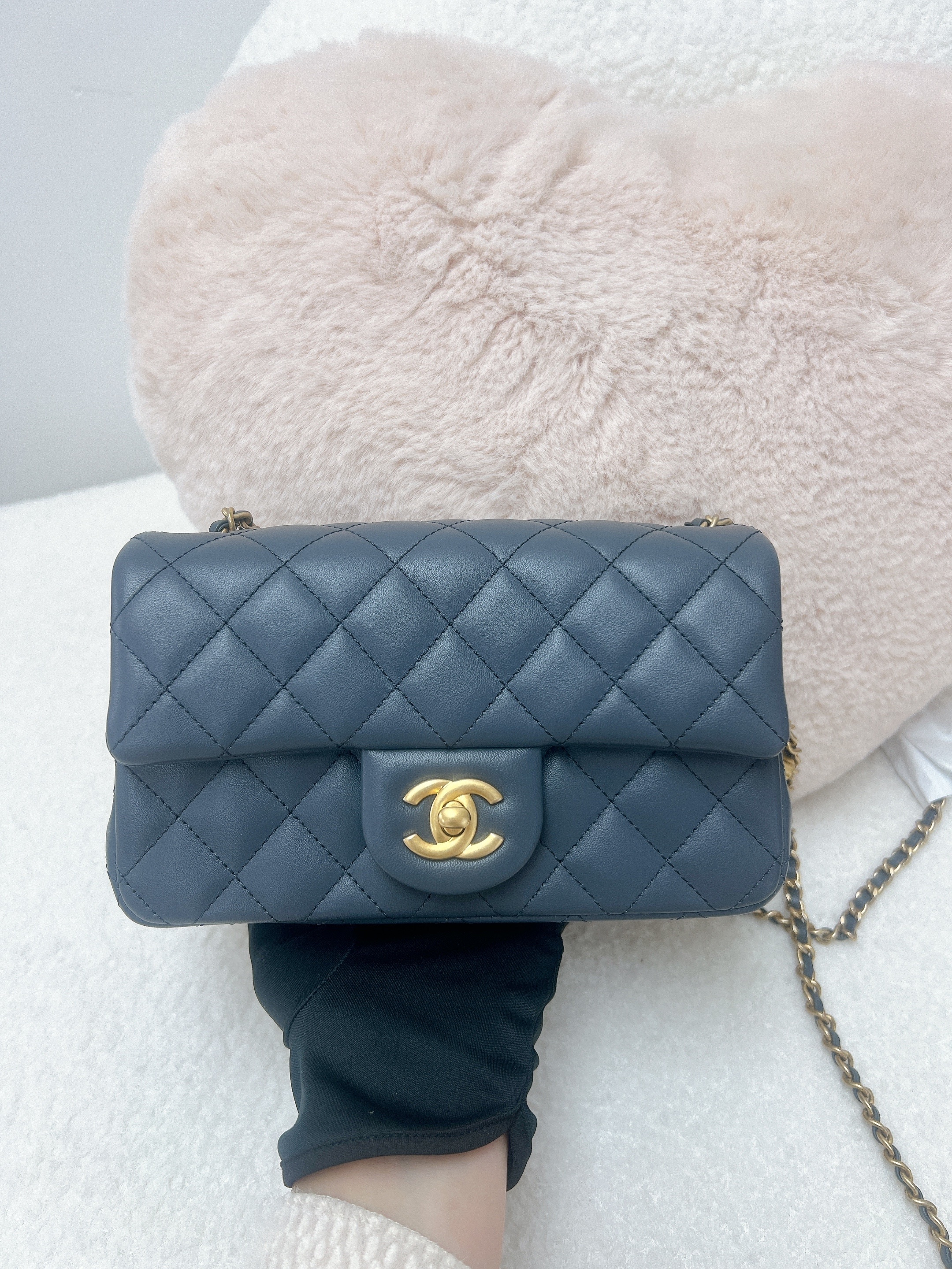 *Unused* Chanel classic flap mini cf 20 pearl crush dark grey 金球