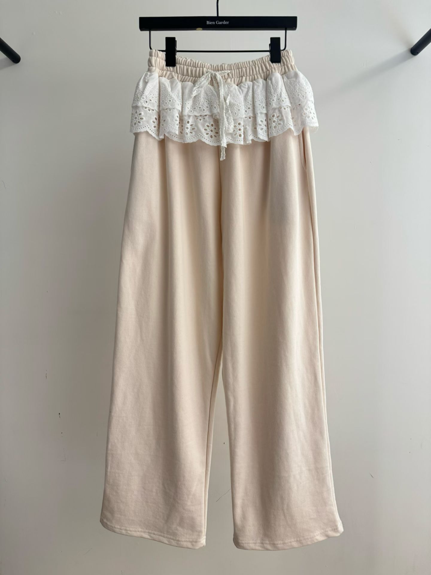 BG5417  全橡根蕾絲寬鬆長褲 *特價* (優惠碼同充值購物金不適用)