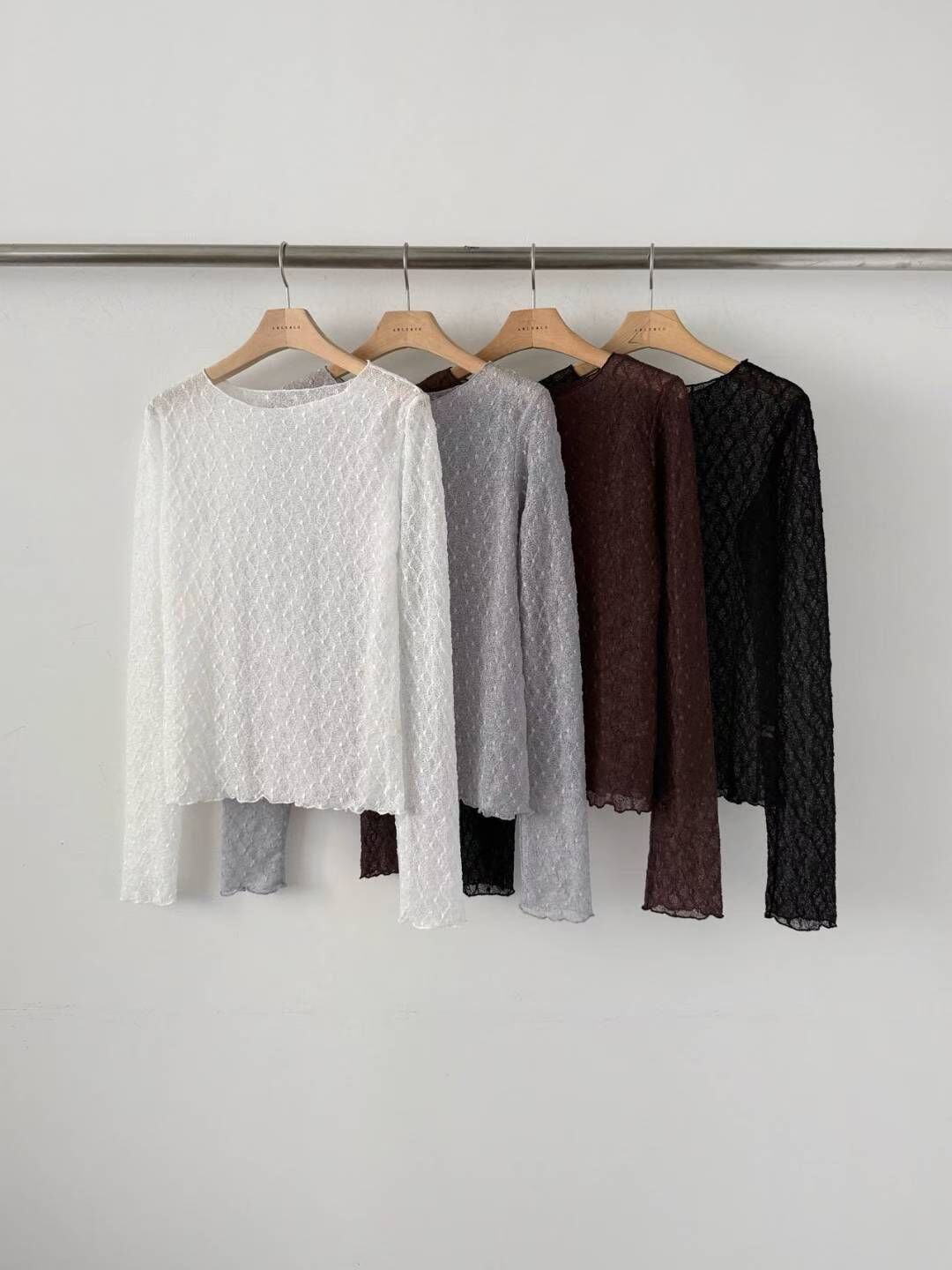 新年限定 回饋系列🧧  Dot lace elastic top