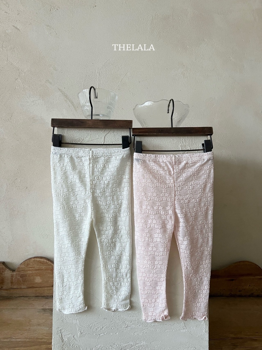 正韓春lalla 小童兩色薄款小花捲邊內搭褲