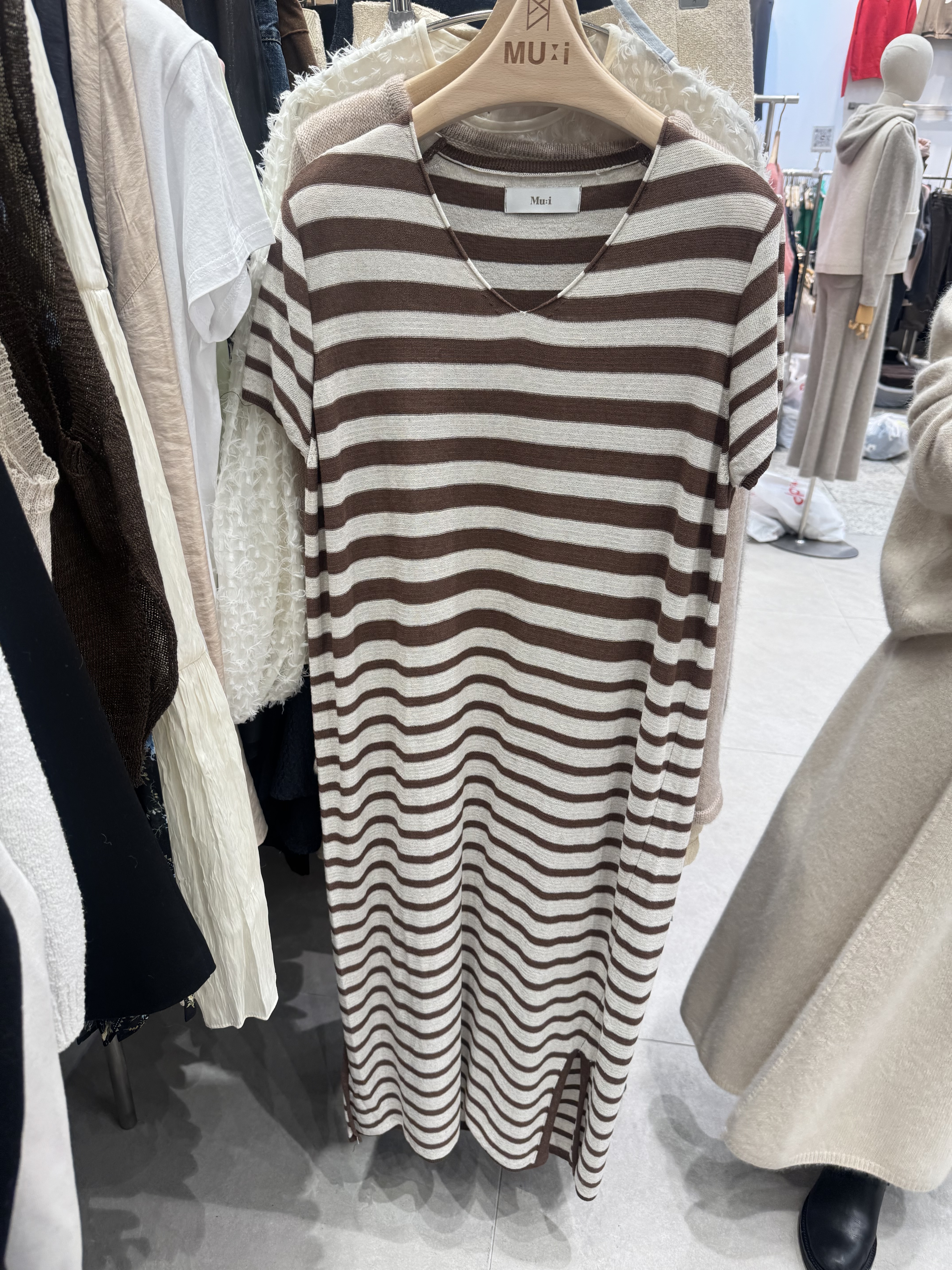 Mu55 胸42-56   HIP 42-52  長48$999