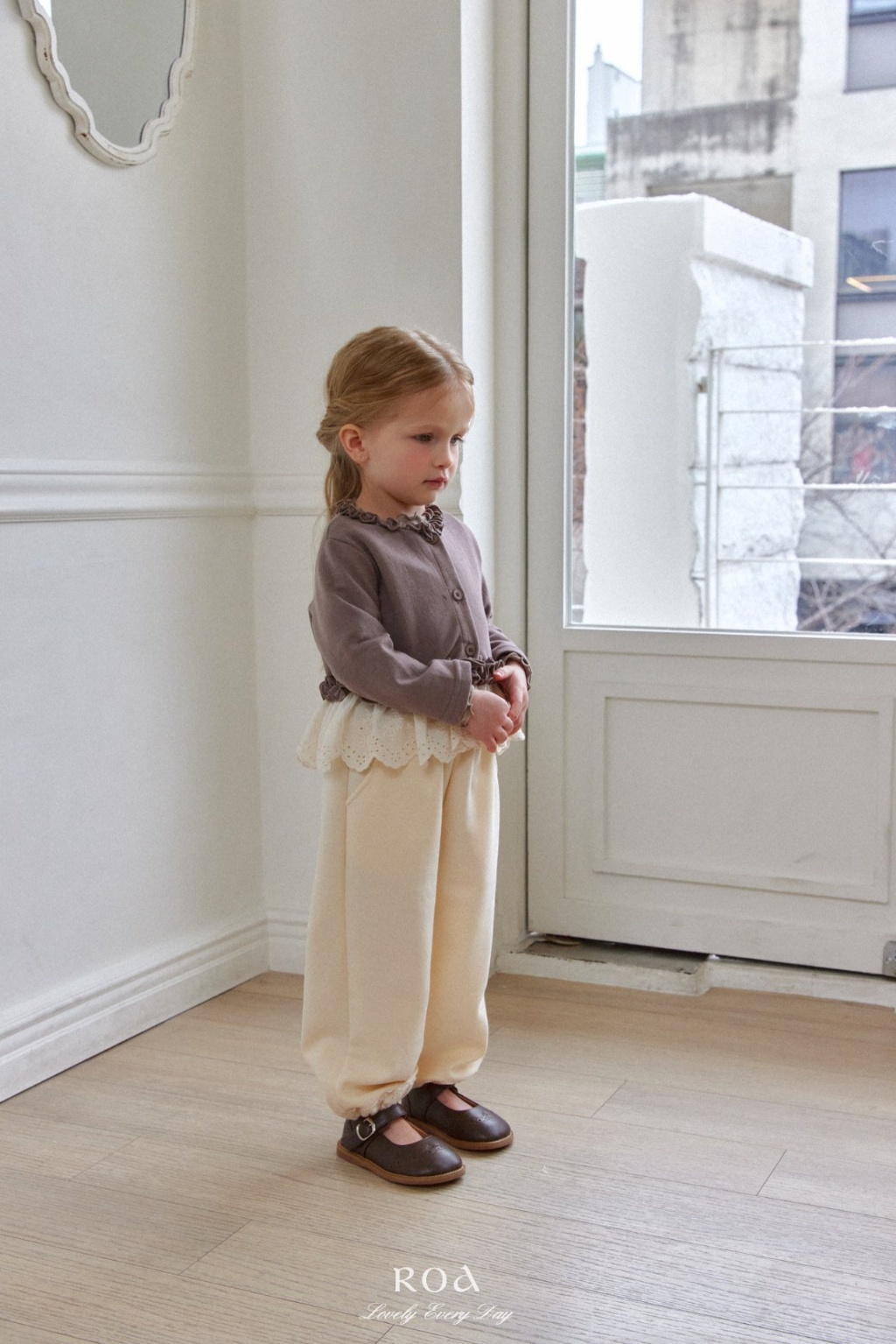 正韓春ROA 經典捲捲拼接外套