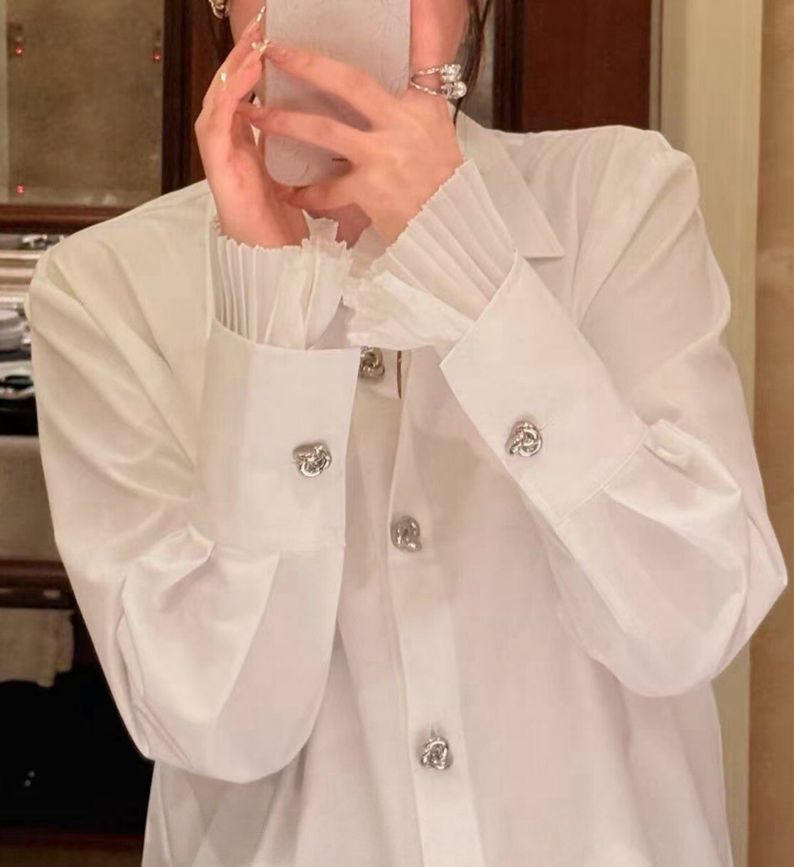 造型扣百褶袖襯衫(香港設計師)