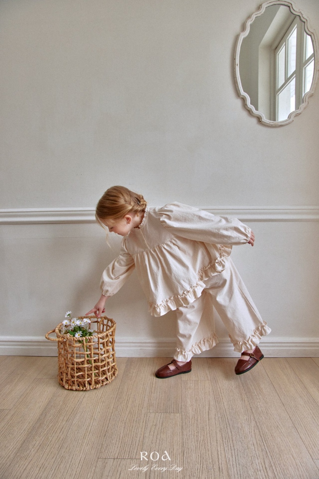 正韓春ROA 兩色層次感寬褲套裝