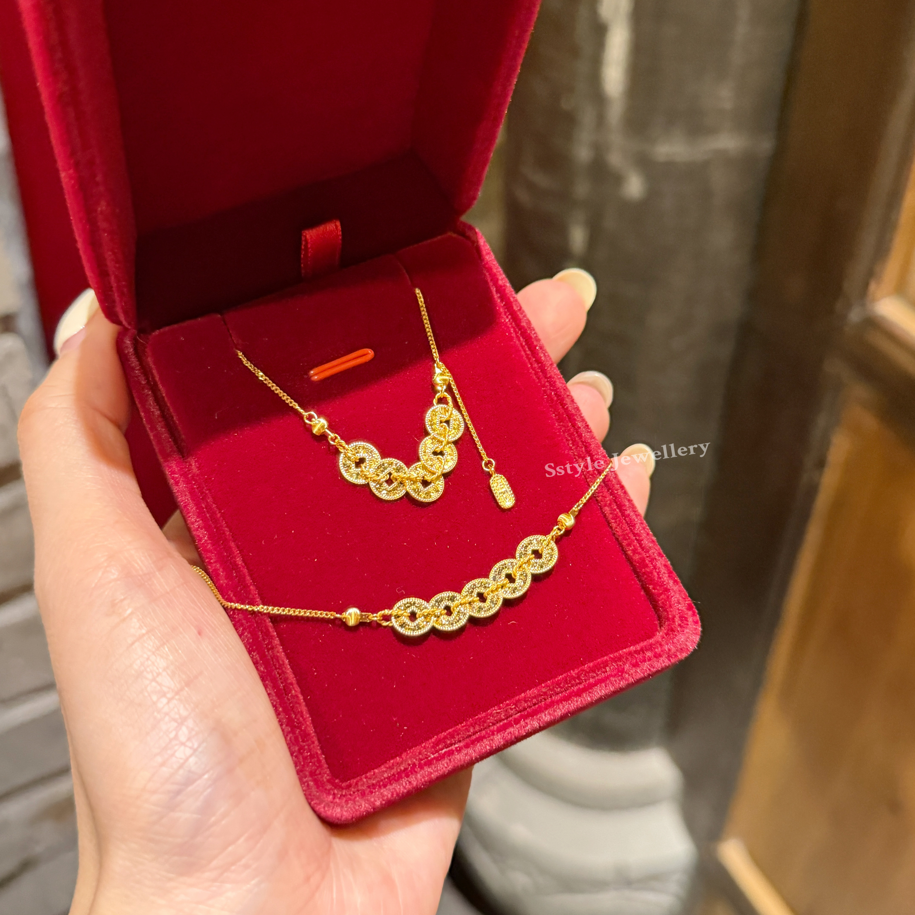New Year gold set🪭