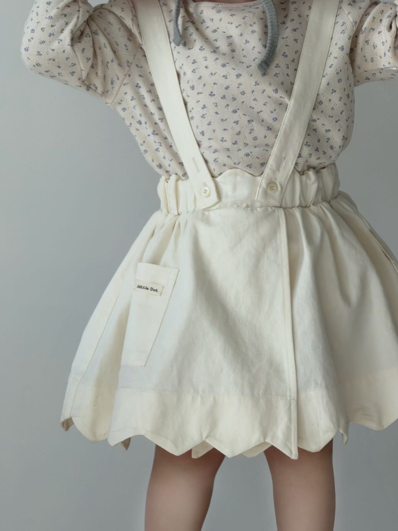 26春 小女孩的吊帶裙