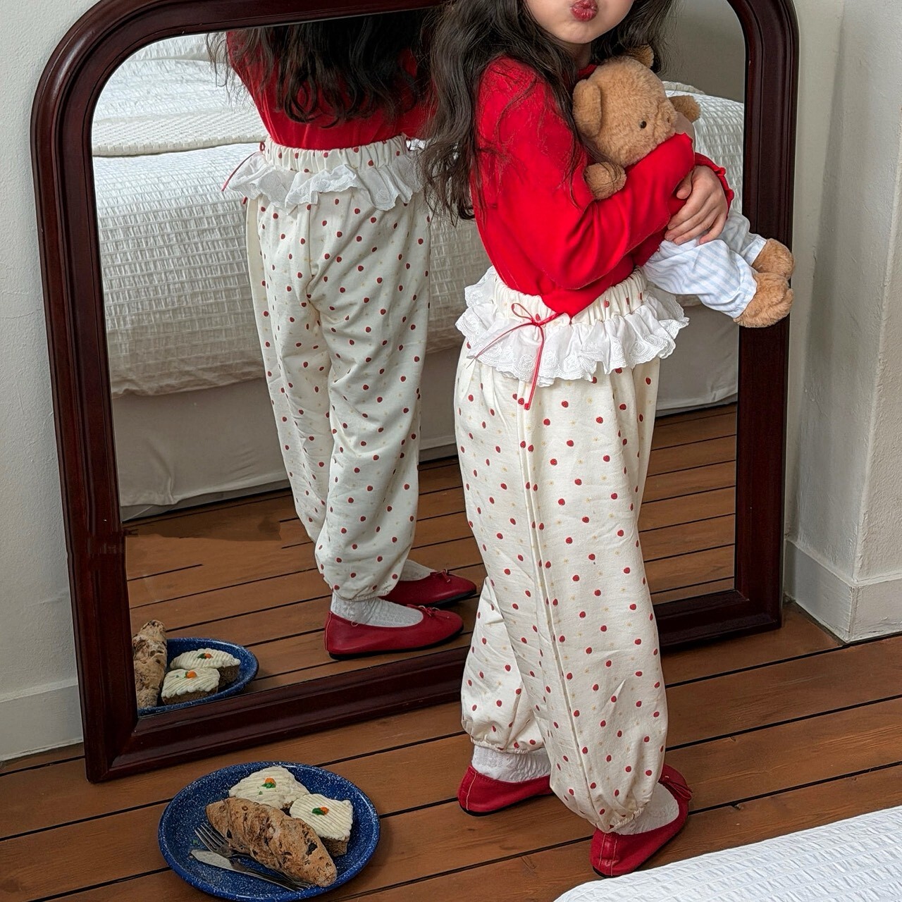 90-130 緞帶蕾絲圍裙水果印花褲 2色