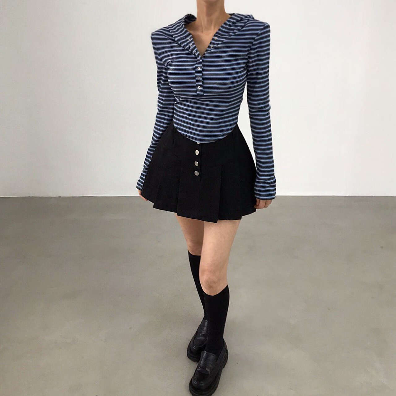 排釦百折短褲裙